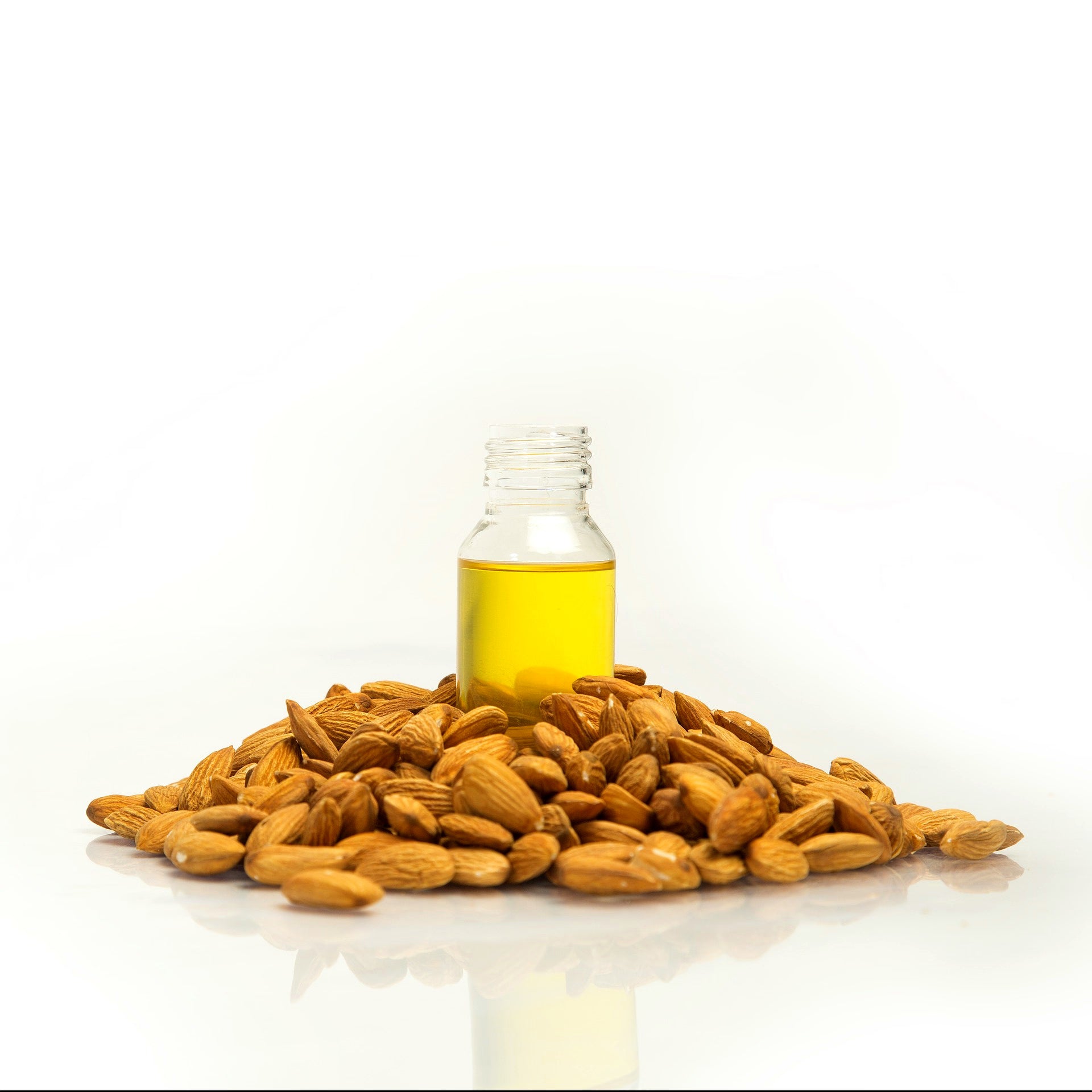 Bluekites Almond Oil